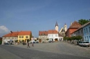 Město